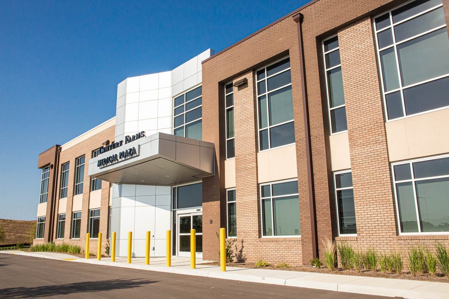 Century Farms Medical Plaza